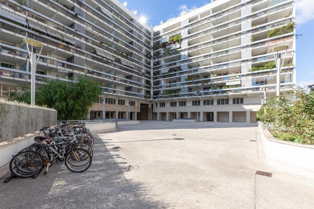 Penthouse With A Panoramic Rooftop In Trastevere With Seasonally Jacuzzi Rome Extérieur photo