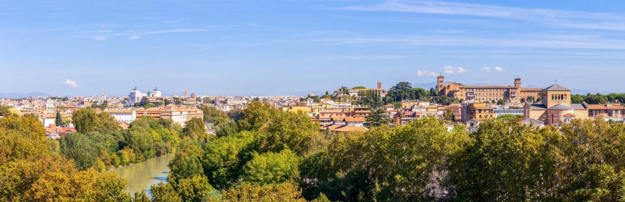 Penthouse With A Panoramic Rooftop In Trastevere With Seasonally Jacuzzi Rome Extérieur photo